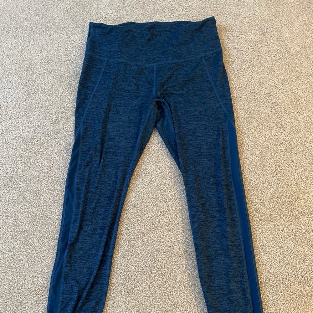 Gaiam leggings size L